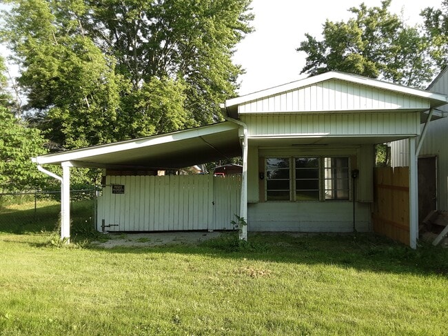 property at 4010 W Madison St