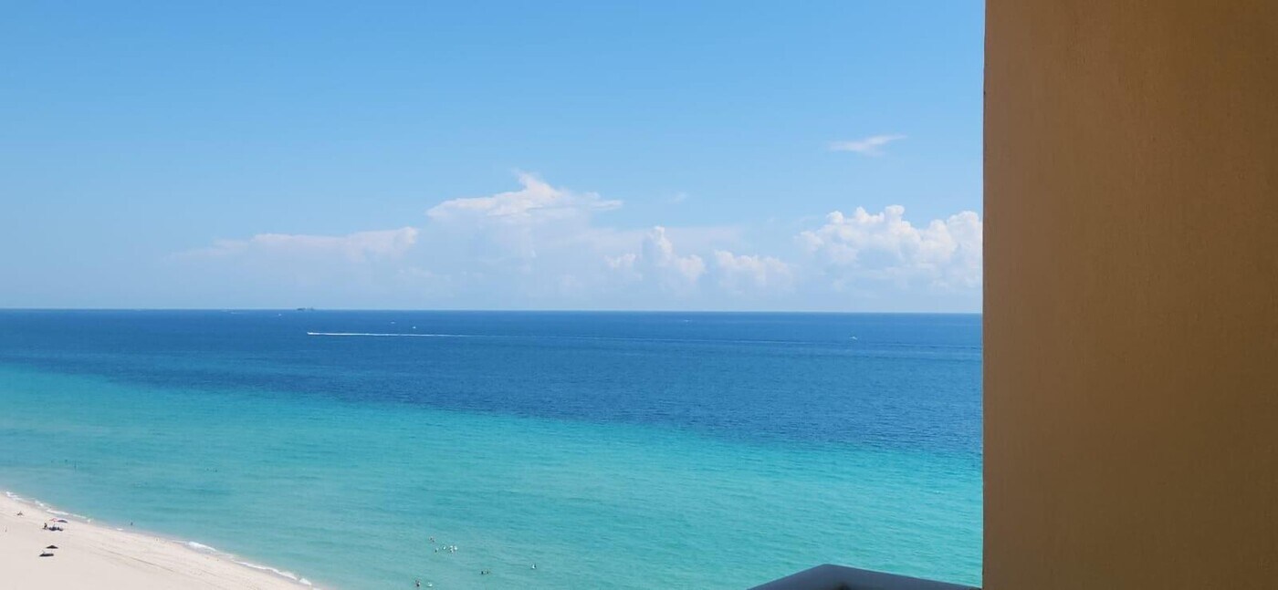 2501 S Ocean Dr, Unit 1508 in Hollywood, FL - Building Photo