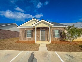 104 Waybill Circle in Statesboro, GA - Building Photo