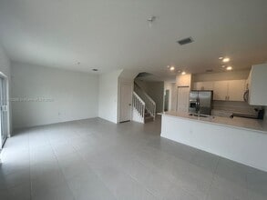 12005 NW 47th Manor in Coral Springs, FL - Building Photo - Building Photo