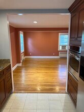 28 Farmington Rd, Unit 1 in Newton, MA - Building Photo - Building Photo