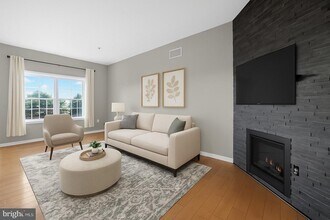 3669 Jacob Stout Rd in Doylestown, PA - Foto de edificio - Building Photo