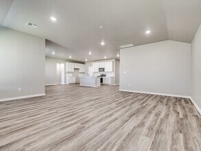 14500 Travertine Fls Ln in Oklahoma City, OK - Building Photo - Building Photo
