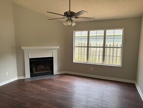 2400 Glenmore Ct SW in Marietta, GA - Building Photo - Building Photo