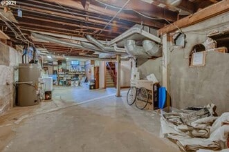1223 NE Schuyler St, Unit 3 in Portland, OR - Building Photo - Building Photo