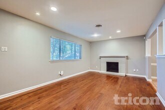 2606 Olympia Ct in Arlington, TX - Foto de edificio - Building Photo