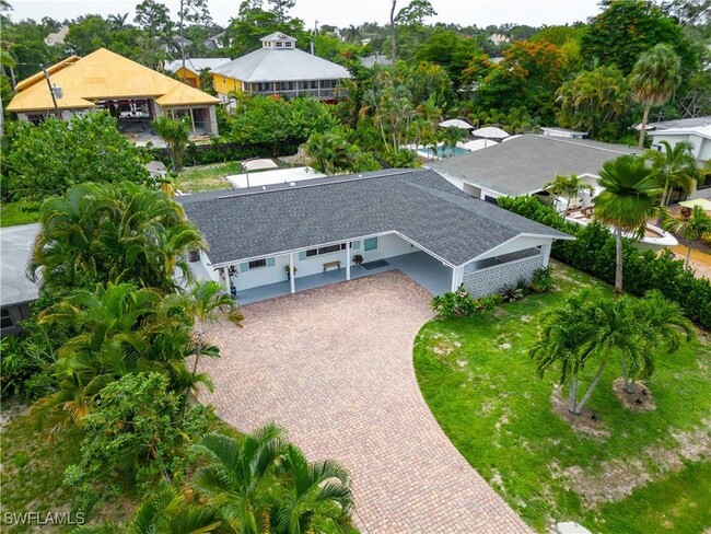 1318 Michigan Ave, Unit 1 in Naples, FL - Building Photo - Building Photo