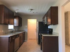 2918 King Cole Dr-Unit -2918 in Dallas, TX - Building Photo - Building Photo