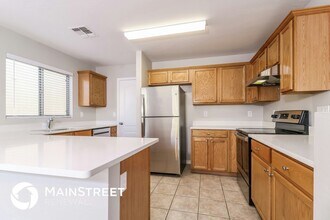 12560 W St Moritz Ln in El Mirage, AZ - Foto de edificio - Building Photo