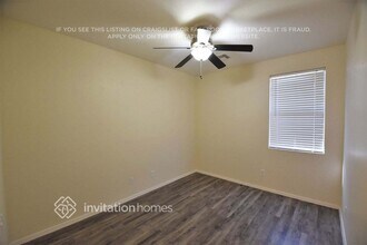 7330 W Sophie Ln in Phoenix, AZ - Building Photo - Building Photo