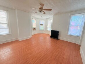 157 Harrison Ave in Jersey City, NJ - Building Photo - Building Photo