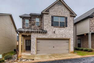 1610 Potomac Ct in Atlanta, GA - Building Photo