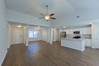 116 Western Red Cedar Dr in Springfield, GA - Building Photo - Building Photo