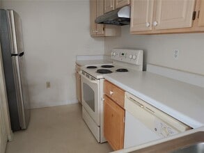 1949 Summer Club Dr in Oviedo, FL - Building Photo - Building Photo