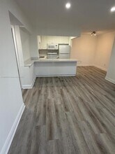 6530 W 27th Ave in Hialeah, FL - Building Photo - Building Photo