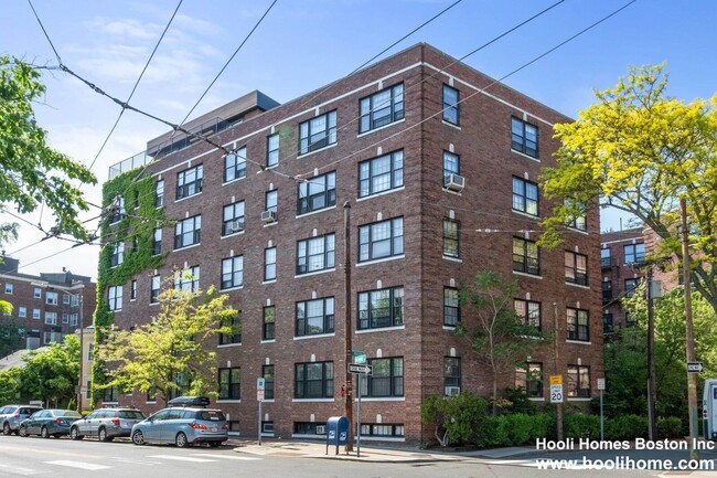 50 Follen St, Unit 207 in Cambridge, MA - Building Photo - Building Photo