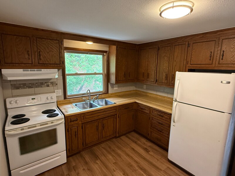 824 3rd St in Green Bay, WI - Foto de edificio