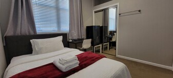 8030 238th St SW in Edmonds, WA - Building Photo