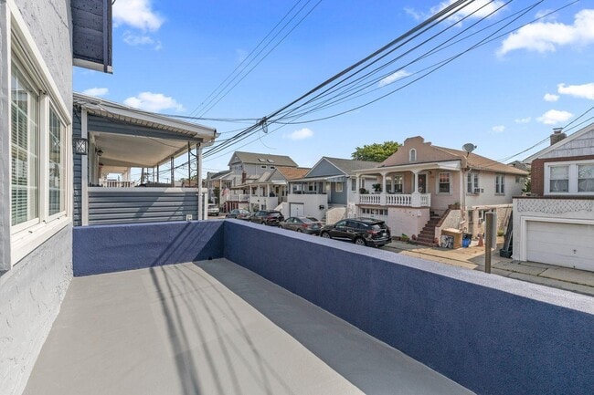 73 Rochester Ave in East Atlantic Beach, NY - Building Photo - Building Photo
