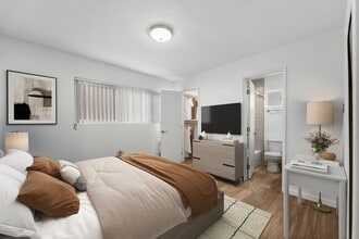 925 W 30th St in Los Angeles, CA - Building Photo - Building Photo