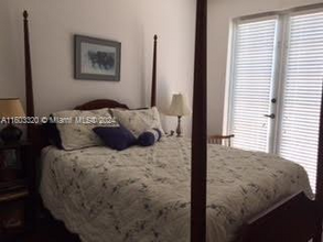 11035 NW 86th Ter in Doral, FL - Building Photo - Building Photo