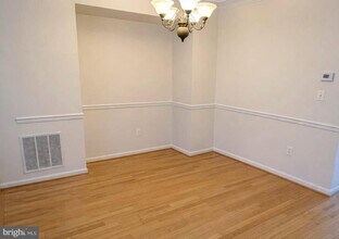 41859 Cinnabar Square in Stone Ridge, VA - Building Photo - Building Photo