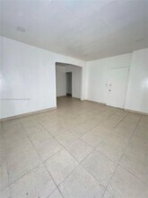 7629 Dickens Ave in Miami Beach, FL - Foto de edificio - Building Photo