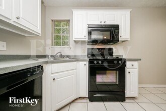 3827 Monarch Ct in Ellenwood, GA - Foto de edificio - Building Photo