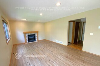 11972 London St NE in Minneapolis, MN - Building Photo - Building Photo