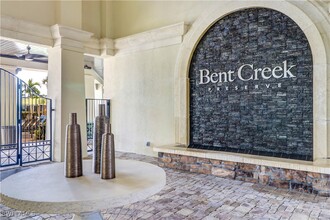 9327 Glenforest Dr in Naples, FL - Building Photo - Building Photo