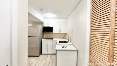 517 Wildgrass Rd in Mississauga, ON - Building Photo - Building Photo