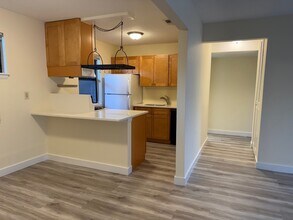 56 Shrewsbury Green Dr in Shrewsbury, MA - Building Photo - Building Photo