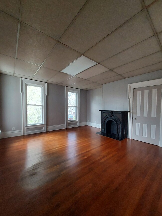 property at 292 Hudson Ave