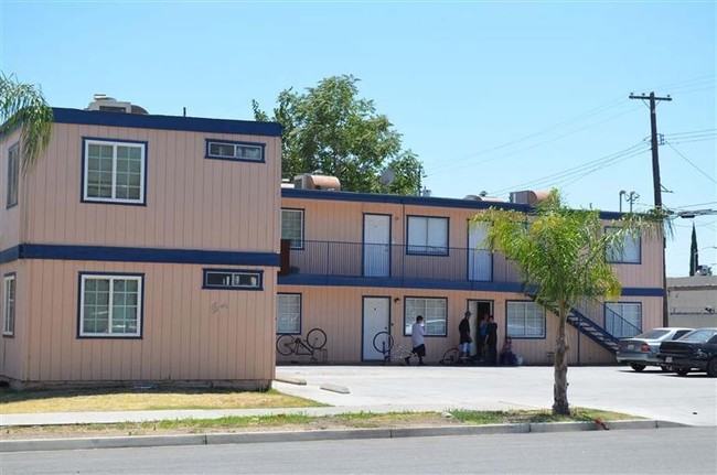 1415 11th St in Bakersfield, CA - Building Photo - Building Photo