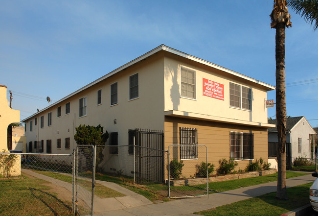 Cedar Heights in Long Beach, CA - Building Photo - Building Photo