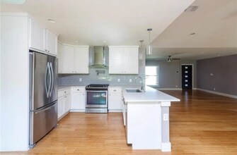 2509 Loyola Ln in Austin, TX - Building Photo - Building Photo