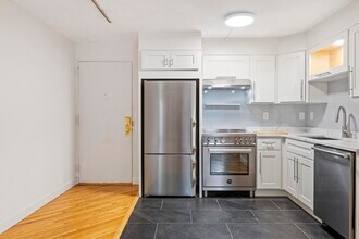 31 Concord Ave, Unit #1 in Cambridge, MA - Foto de edificio - Building Photo