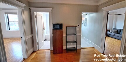 464 Commonwealth Ave in Boston, MA - Foto de edificio - Building Photo