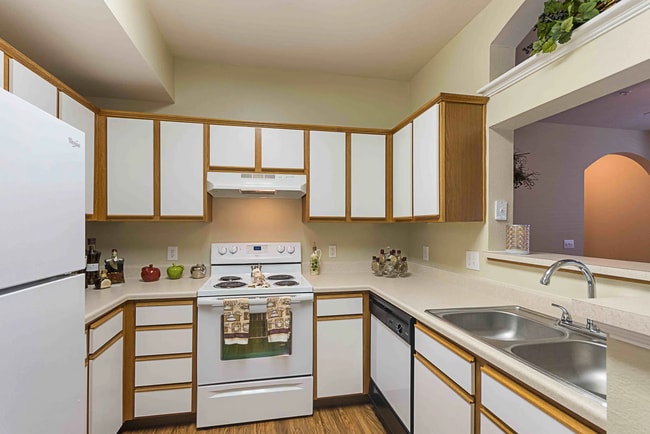 718 Sawdust Rd in Spring, TX - Building Photo - Building Photo