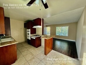 326 S Gerhart Ave in East Los Angeles, CA - Foto de edificio - Building Photo