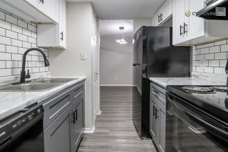 The Eclipse Apartment Homes in Indianapolis, IN - Building Photo - Building Photo