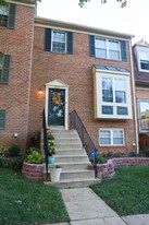 7021 Solomon Seal Ct in West Springfield, VA - Building Photo