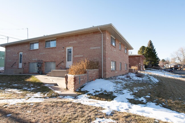 1749 Oxford Dr-Unit -2 in Cheyenne, WY - Building Photo - Building Photo