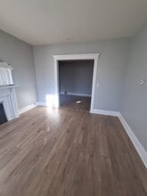 96 Main St, Unit 2L in Woodbridge, NJ - Building Photo - Building Photo