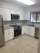 5127 Willow Links in Sarasota, FL - Foto de edificio - Building Photo
