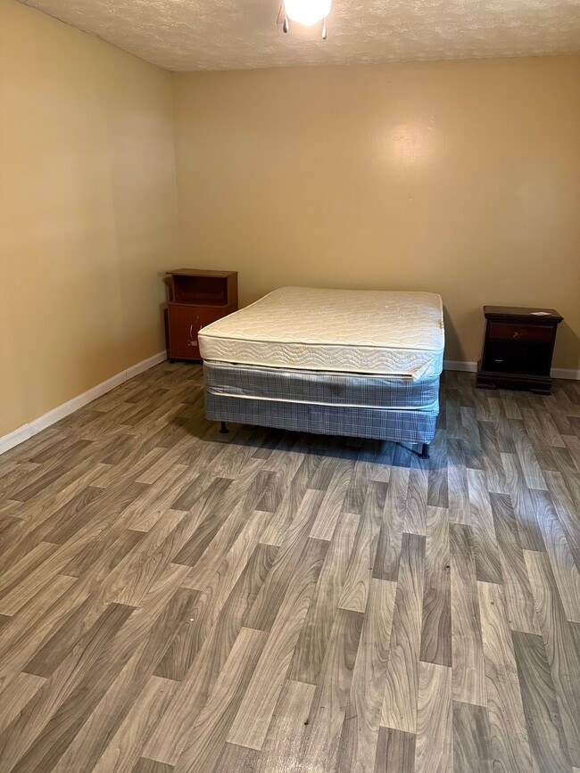 property at 2845 E Hampton Ct