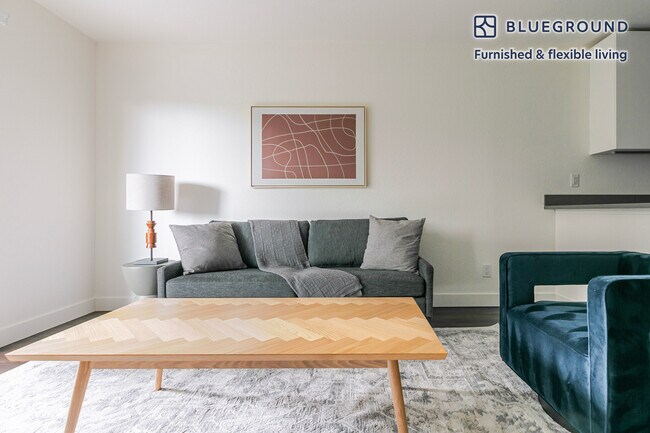 655 S Fair Oaks Ave, Unit SI FL3-ID1964 in Sunnyvale, CA - Foto de edificio - Building Photo