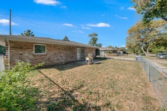1201 E Willard St in Urbana, IL - Building Photo - Building Photo
