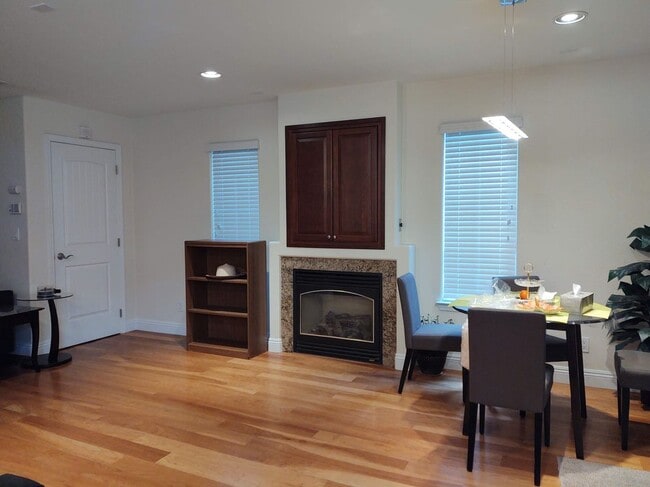 property at 970 La Costa Ct