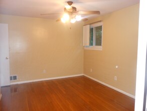 14 Lyman Rd in Framingham, MA - Building Photo - Building Photo